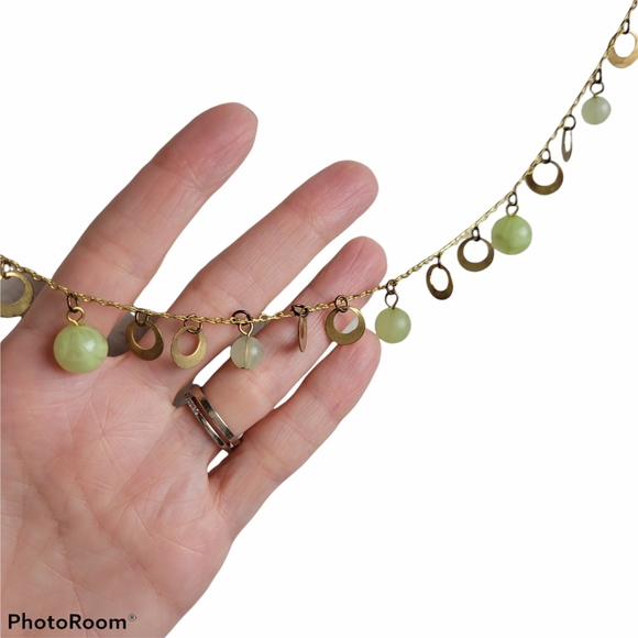 Vintage 60s/70s Circle Charm Gold Tone Costume Necklace - Picture 3 of 5